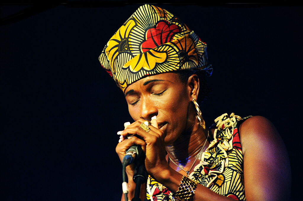 Photographe, nouveau-né, famille, grossesse, entreprise, immobilier, mariage, couple, engagement, baptême, France, nouvelle-aquitaine, pays-basque, les landes, saint-paul-lès-dax, Antilles, Martinique, Guadeloupe, Alizé Lietaer