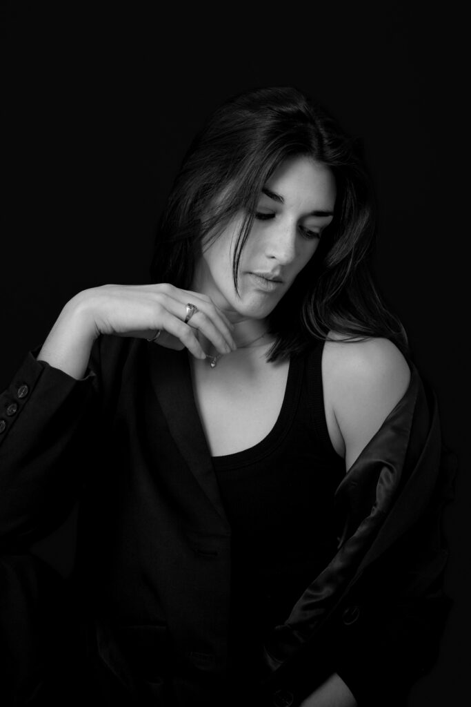 Portrait d'art, noir et blanc, Alizé Lietaer photographe, landes, saint-paul-lès-dax, Dax, portrait