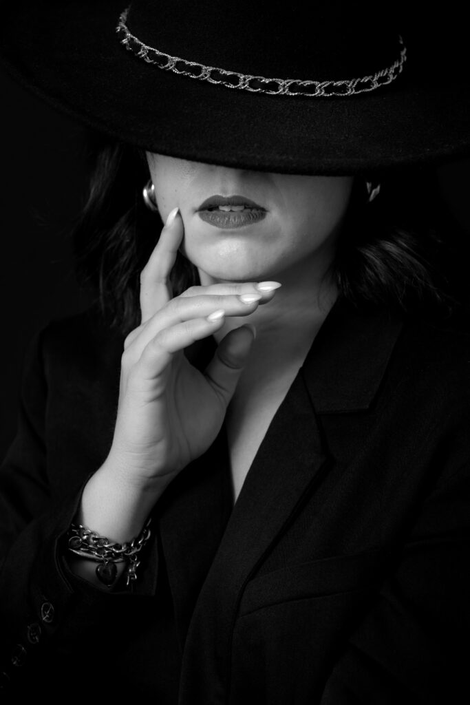 Portrait d'art, noir et blanc, Alizé Lietaer photographe, landes, saint-paul-lès-dax, Dax, portrait