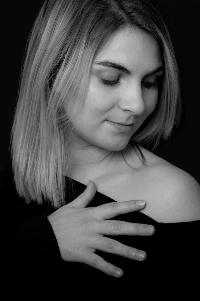 Portrait d'art, noir et blanc, Alizé Lietaer photographe, landes, saint-paul-lès-dax, Dax, portrait